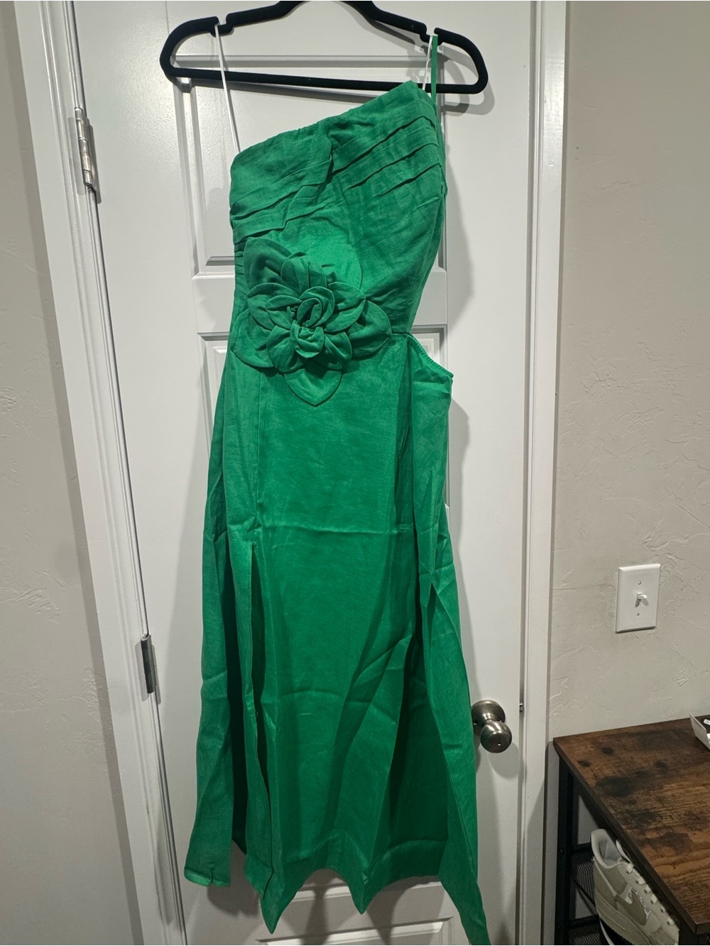 Yumi Kim One-Shoulder Green Floral-Applique Dress